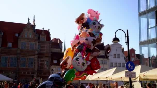 Gdansk Észak Lengyelország Augusztus 2020 Forgalmas Piac Tér Színes Játék — Stock videók