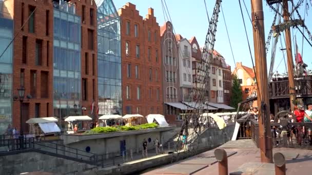 Gdansk Noord Polen Augustus 2020 Uitzicht Vanaf Bewegend Schip Motlawa — Stockvideo