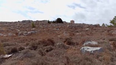 Rodos - Yunanistan: Ege Denizi 'ndeki Paslı Halki (Chalki) Adası' nın Pan Atışı