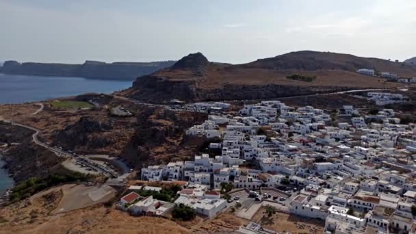 Rhodos Griekenland Prachtig Panoramisch Uitzicht Huizen Lindos Stad Gelegen Direct — Stockvideo