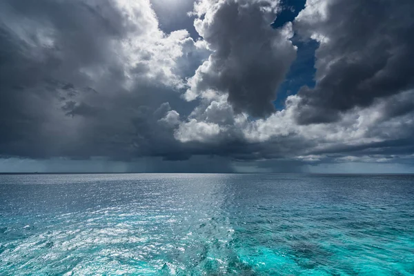Nuvens Sobre Marvistas Redor Ilha Tropical Caribenha Curaçao — Fotografia de Stock