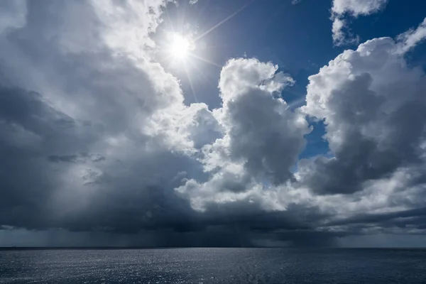 Nuvens Sobre Marvistas Redor Ilha Tropical Caribenha Curaçao — Fotografia de Stock