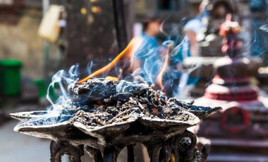 Nepal, Asya 'yı gezer 