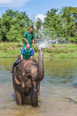 Nepal, Asya 'yı gezer 