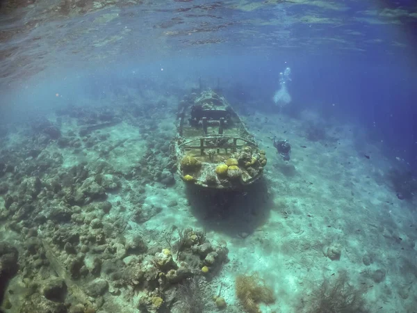 Barco Oxidado Ahogado Fondo Del Mar Imágenes Submarinas — Foto de Stock