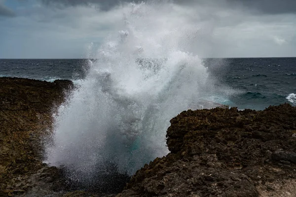 Зачаровує Морські Хвилі Справжня Сила Природи — стокове фото