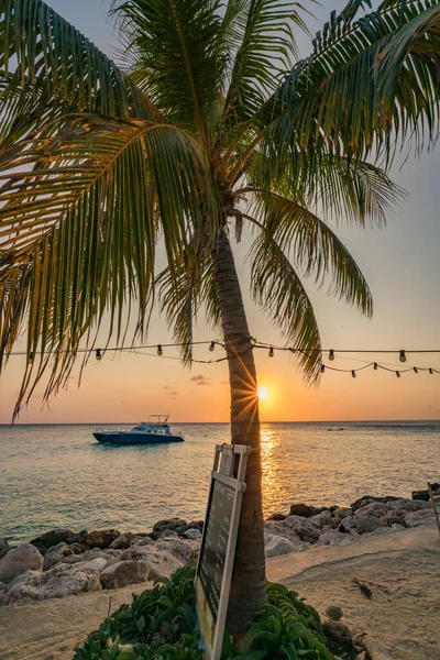 Pôr Sol Sobre Oceano Curaçao Com Bebidas — Fotografia de Stock
