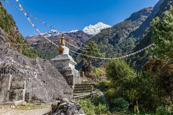 Everest Foothill Dağları Nın Etrafını Dolaşarak Sagamatha Ulusal Parkı Nepal — Stok fotoğraf
