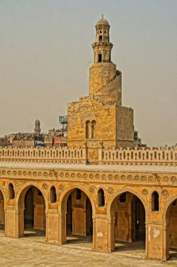 İbn-i Tulun Camii. Eski Kahire
