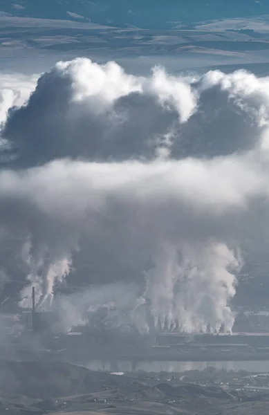Ατμός Από Power Plant Και Cloud Formations Sky — Φωτογραφία Αρχείου