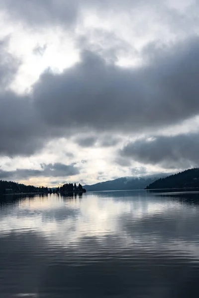 Danau Coeur Alene Pada Pagi Hari Akhir Musim Gugur Idaho — Stok Foto