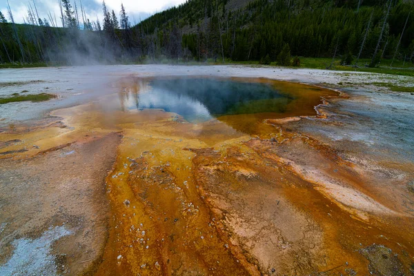 Piscine Émeraude Dans Bassin Biscuit Parc Yellowstone — Photo