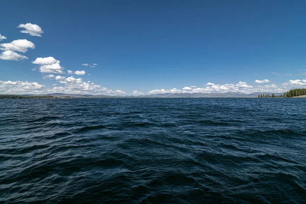 Lago Yellowstone Parque Nacional Yellowstone — Fotografia de Stock