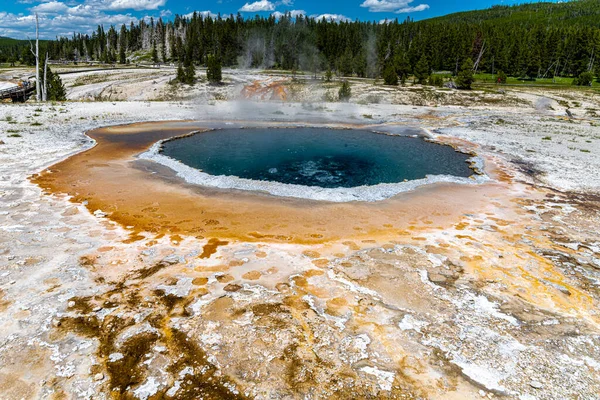 Crested Pool Upper Geyser Basin Area Yellowstone National Park — стокове фото