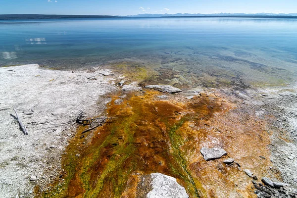 Pemandangan Danau Yellowstone Dari West Thumb Geyser Basin Taman Nasional — Stok Foto