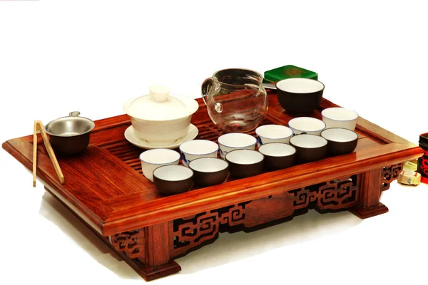 Набор для чайной церемонии изолированы на белом фоне — стоковое фото