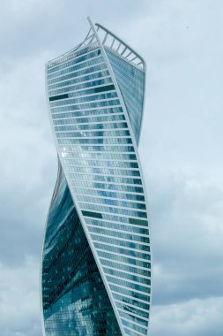 Moskova Şehri, Evrim Kulesi 2020 'de gökyüzüne karşı