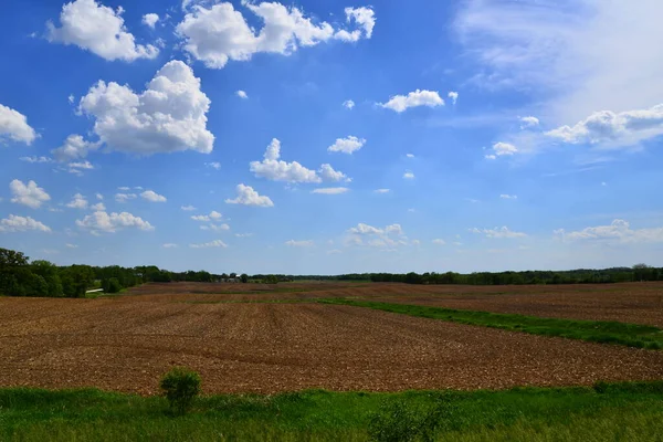 Lente Boerderij Veld Geploegd Geplant Het Zuidoosten Van Wisconsin Een Rechtenvrije Stockfoto's
