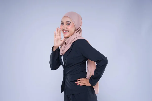 Half Length Portrait Attractive Muslim Businesswoman Wearing Hijab Mixed Poses — Stock Photo, Image