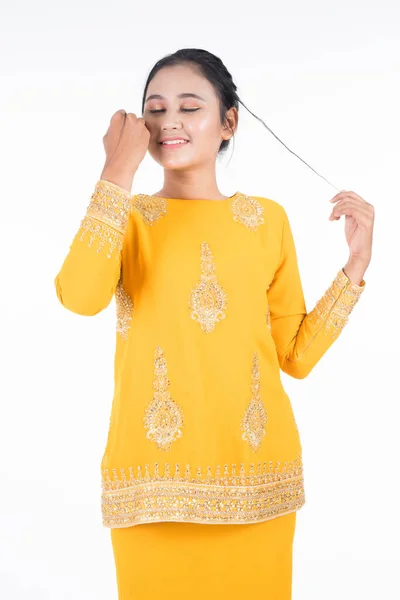 Vacker Kvinnlig Asiatisk Modell Olika Poser Bär Modern Kurung Malaysisk — Stockfoto