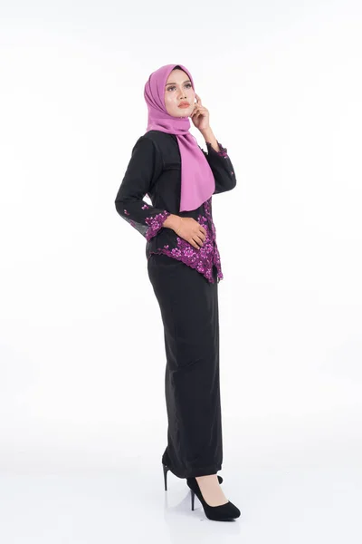 Modelo Feminino Bonito Kebaya Hijab Vestuário Estilo Vida Moderno Para — Fotografia de Stock