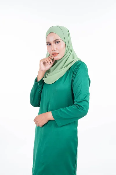 Modelo Feminino Bonito Kurung Moderno Hijab Vestuário Estilo Vida Moderno — Fotografia de Stock