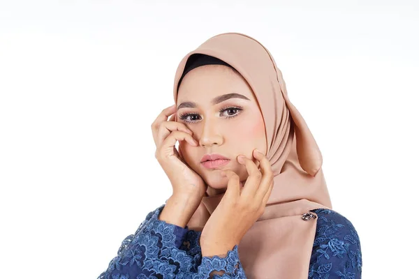 Headshot Beautiful Female Muslim Model Wearing Dark Blue Modern Kurung — Stock Photo, Image