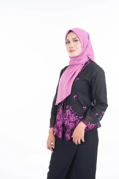 Hermosa Modelo Femenina Kebaya Hijab Una Ropa Estilo Vida Moderno — Foto de Stock