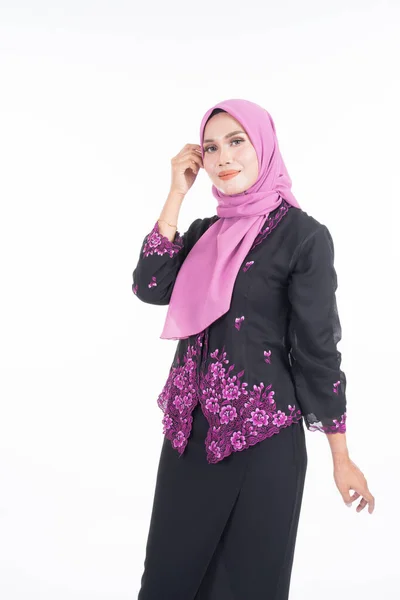 Piękny Model Kobiety Kebaya Hidżab Nowoczesny Styl Życia Odzież Dla — Zdjęcie stockowe