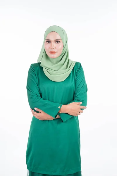 Modelo Feminino Bonito Kurung Moderno Hijab Vestuário Estilo Vida Moderno — Fotografia de Stock