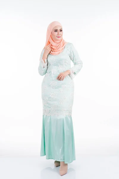 Modelo Feminino Bonito Kurung Moderno Hijab Vestuário Estilo Vida Moderno — Fotografia de Stock