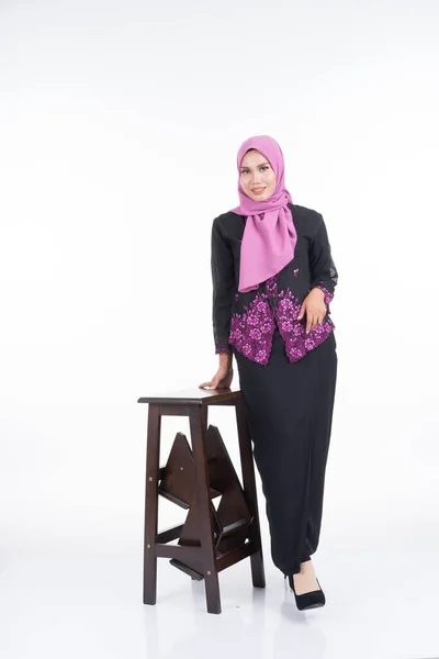 Modelo Feminino Bonito Kebaya Hijab Vestuário Estilo Vida Moderno Para — Fotografia de Stock