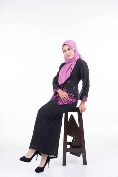 Modelo Feminino Bonito Kebaya Hijab Vestuário Estilo Vida Moderno Para — Fotografia de Stock