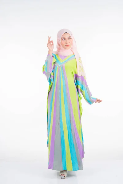 Beautiful Female Model Wearing Pastel Batik Kaftan Caftan Traditional Dress — Stock Photo, Image