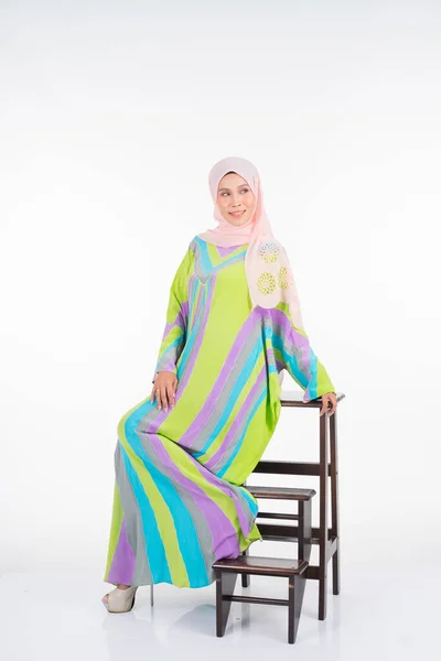 Beautiful Female Model Wearing Pastel Batik Kaftan Caftan Traditional Dress — Stock Photo, Image