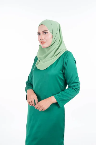 Mooi Vrouwelijk Model Moderne Kurung Hijab Een Moderne Levensstijl Kleding — Stockfoto