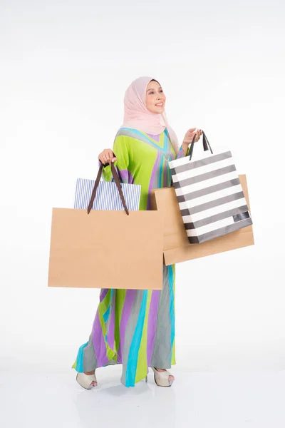 Beautiful Happy Muslim Female Model Traditional Kaftan Caftan Dress Carrying — Stock Photo, Image