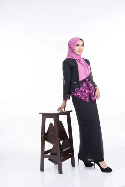 Modelo Feminino Bonito Kebaya Hijab Vestuário Estilo Vida Moderno Para — Fotografia de Stock