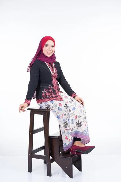 Full Length Portrait Beautiful Female Model Wearing Traditional Dress Hijab — Stock Photo, Image