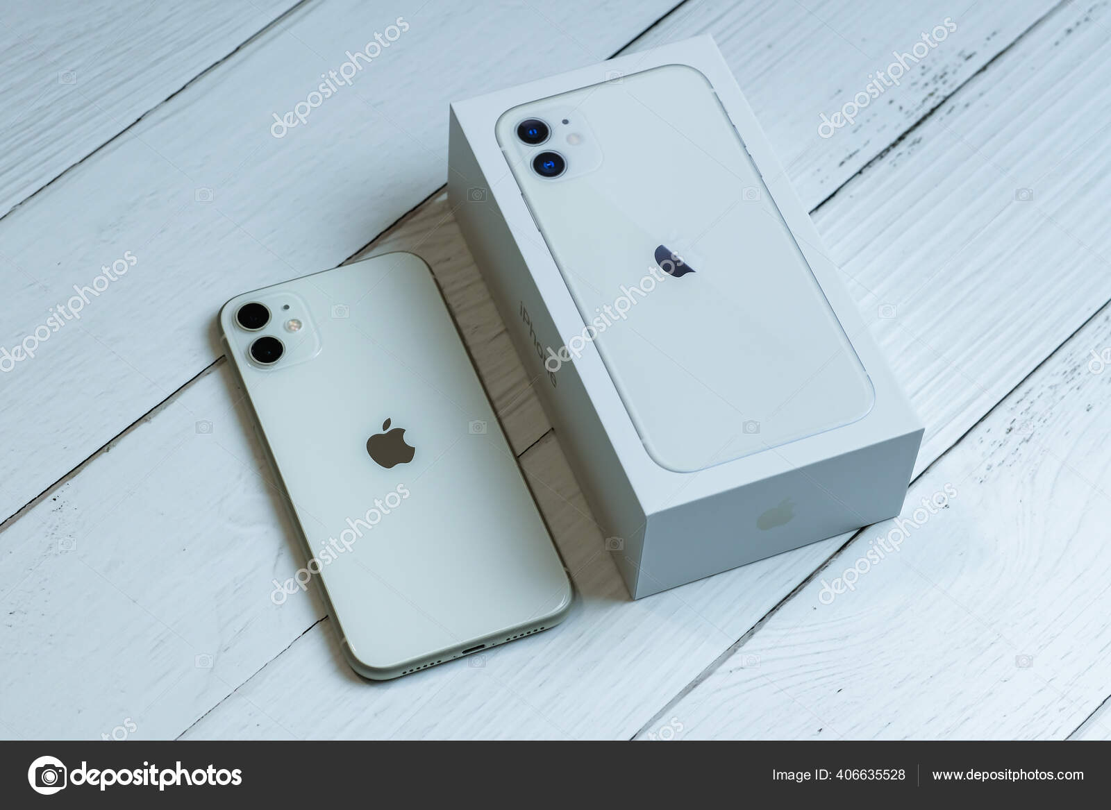Iphone White Color Laying Desk Stock Editorial Photo C Nycruss Iphone White Color Laying Desk Stock Editorial Photo C Nycruss