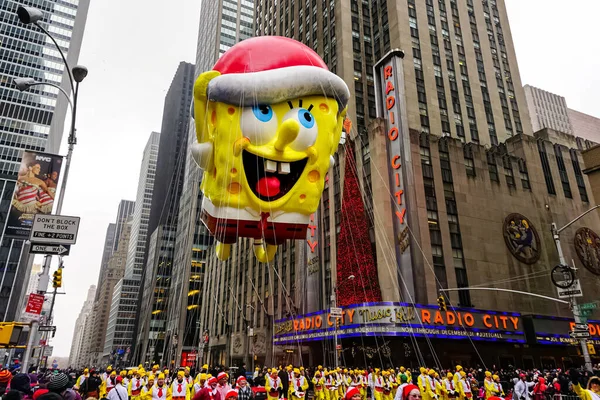 Sünger Bob Kare Karıncalı Balon Macy Nin Şükran Günü Geçit — Stok fotoğraf