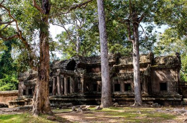 SIEM-REAP, CAMBODIA 10 ARALIK 2016. Angkor Kompleksinin Kamboçya Tapınakları yıkıldı. Kamboçya seyahati konsepti. Khmer tapınağının bir parçası.