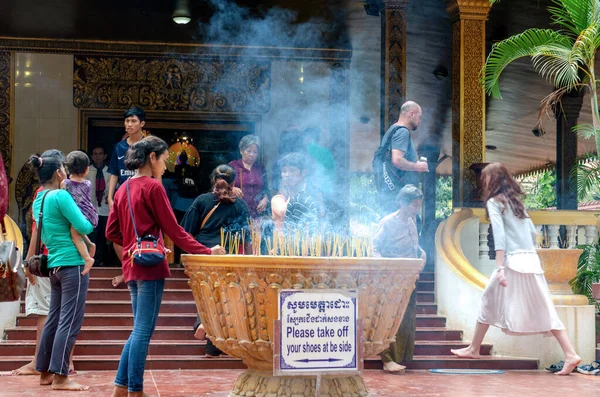 Siem Reap Kambodien Dezember 2016 Eingang Zum Kambodschanischen Tempel Mit — Stockfoto