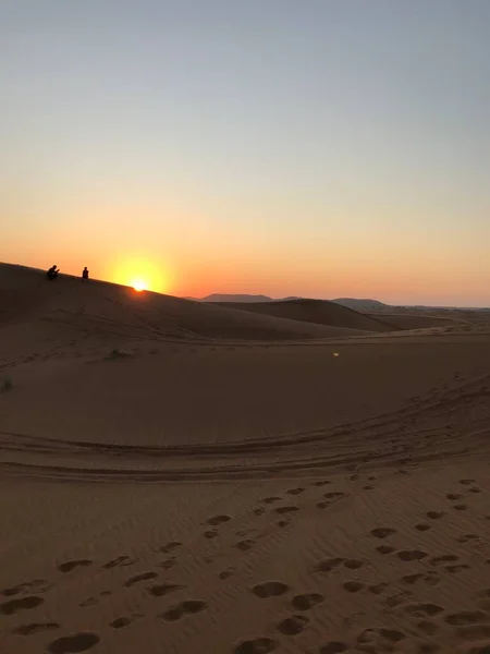 ドバイ砂漠の夕日 — ストック写真