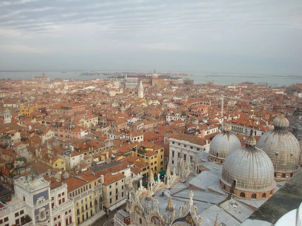 Вулиці Будинки Венеції — стокове фото