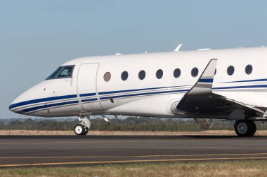 Avalon, Avustralya - 3 Mart 2013: Gulfstream Aerospace G280 çift motorlu lüks iş jeti N280GD.