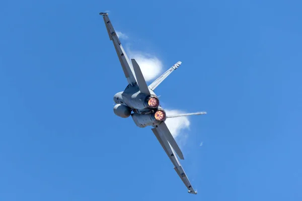 stock image Avalon, Australia - March 3, 2013: Royal Australian Air Force (RAAF) Boeing F/A-18F Super Hornet multirole fighter aircraft A44-222 based at RAAF Amberley in Queensland.