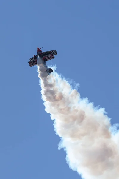 Avalon Australien März 2013 Skip Stewart Fliegt Seinen Hochmodifizierten Pitts — Stockfoto