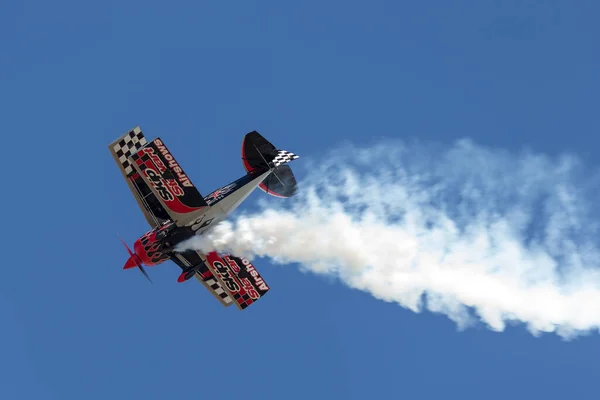 Avalon Australien März 2013 Skip Stewart Fliegt Seinen Hochmodifizierten Pitts — Stockfoto