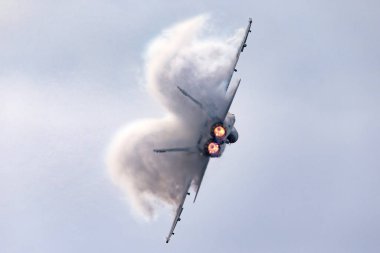 Avalon, Avustralya - 26 Şubat 2013: Royal Australian Air Force (RAAF) Boeing F / A-18F Super Hornet multitirole savaş uçağı A44-222 Queensland, RAAF Amberley 'de konuşlanmıştır..